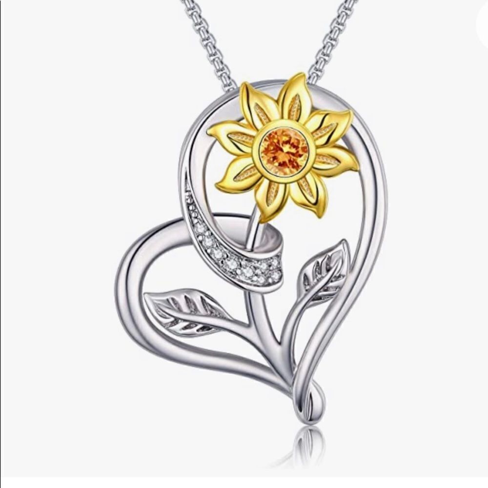 NIB 🌻❤️ Necklace - Picture 1 of 6